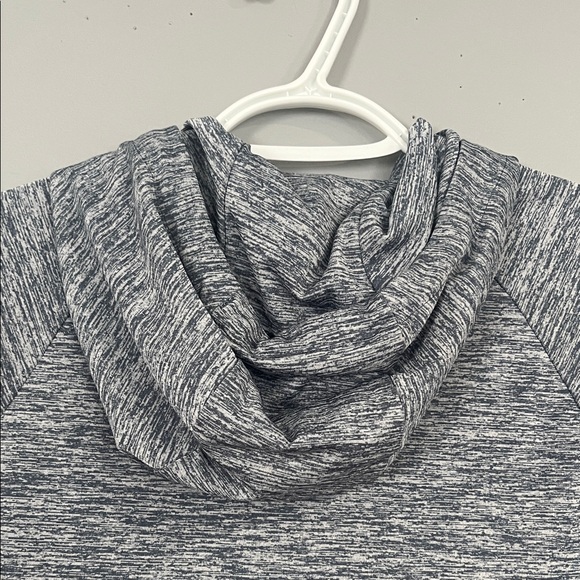 Men’s Under Armour Heatgear Medium - Picture 8 of 8